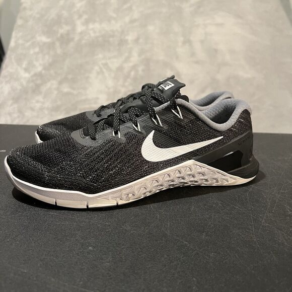 Nike Metcon 3 Women Nike Metcon 3 Women\'s 7.5 Football Black 849807-001 Athletic Sneaker